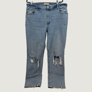 Abercrombie & Fitch 90s Straight Ultra High Rise Distressed Jeans Light Wash 34L